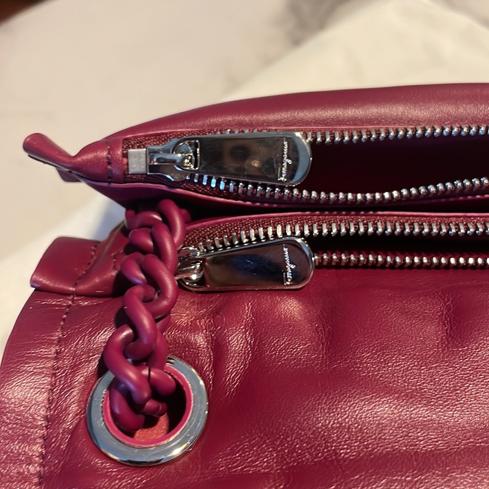 Salvatore Ferragamo Viva Shoulder Bag - Picture 7 of 12